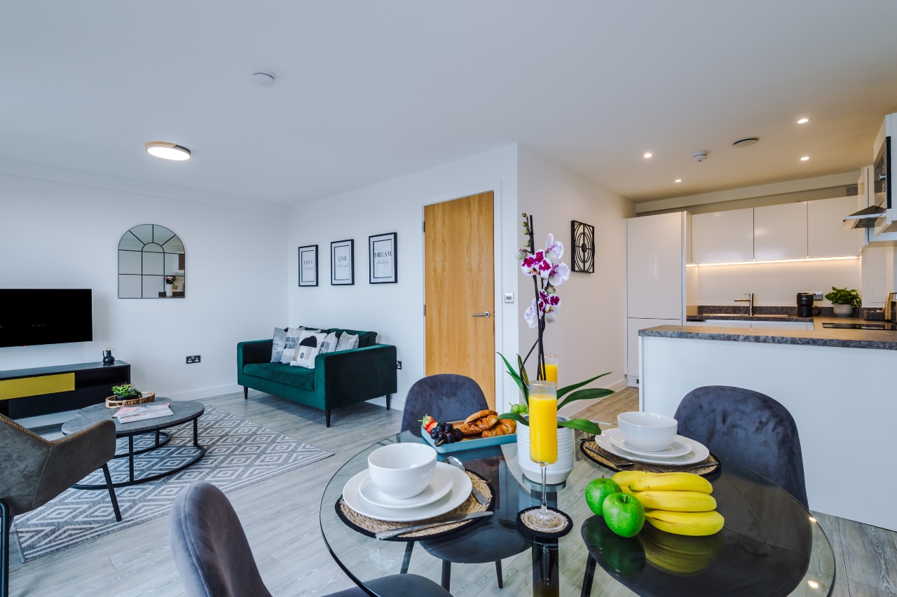Star Property of the Week: Modern 2-Bed Duplex in Salford